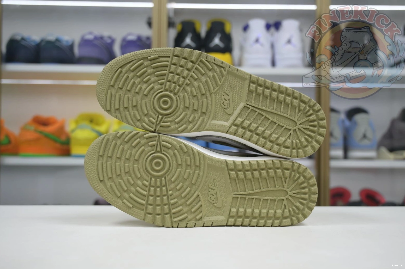  Jordan Travis Golf 1 Low 6.0 x Air Scott 1025